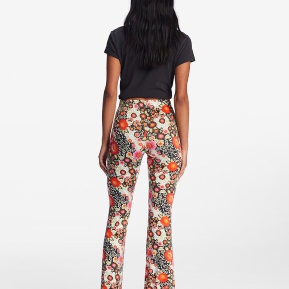BILLABONG Sun Down Flare Pants Sz M Multicolor Floral High Rise Stretchy Viscose - Picture 6 of 10
